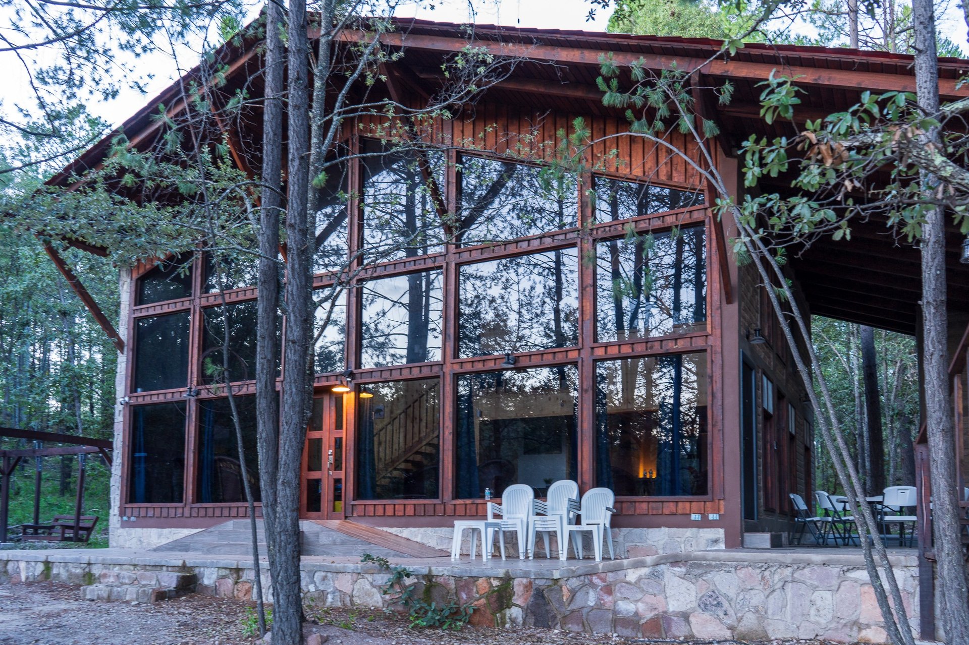 Cabaña Sol Naciente entre los pinos de la Sierra de Durango